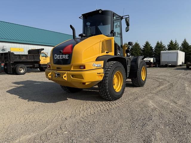 Image of John Deere 344L equipment image 4