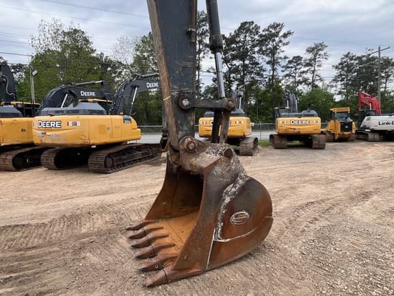 Image of John Deere 350G LC equipment image 4