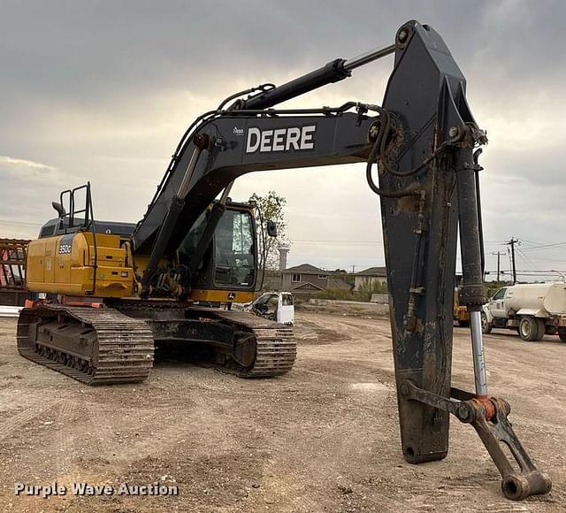 Image of John Deere 350G LC equipment image 2