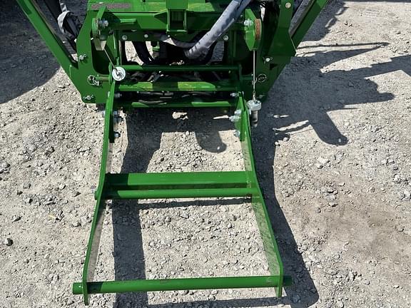 Image of John Deere 375A equipment image 3