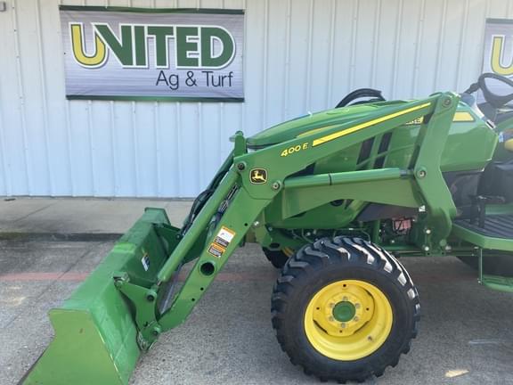 Image of John Deere 4044M equipment image 4