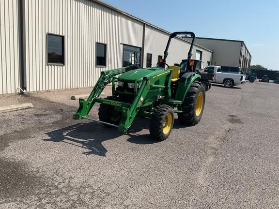 Image of John Deere 4044M equipment image 3
