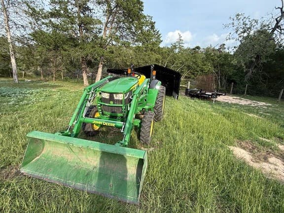 Image of John Deere 4044M equipment image 2