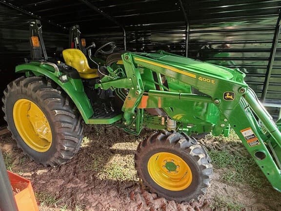 Image of John Deere 4044M equipment image 4