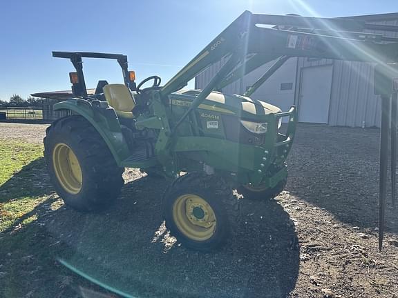 Image of John Deere 4044M equipment image 3