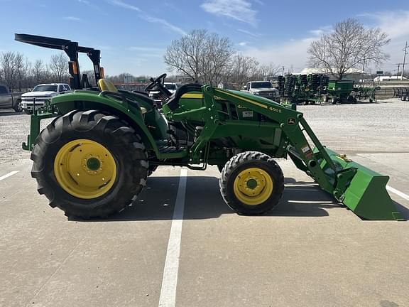 Image of John Deere 4044M equipment image 3