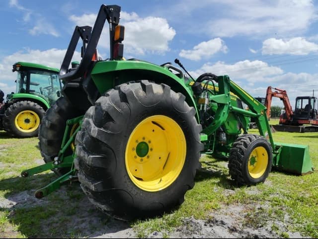 Image of John Deere 4044M equipment image 2