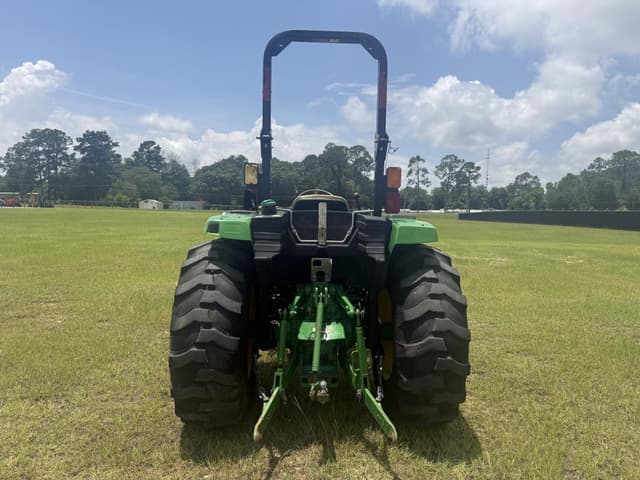 Image of John Deere 4044M equipment image 3