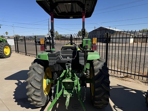 Image of John Deere 4044M equipment image 4