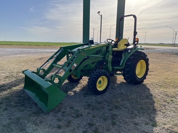 Main image John Deere 4044R