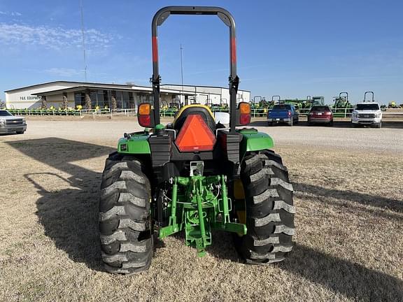 Image of John Deere 4044R equipment image 3