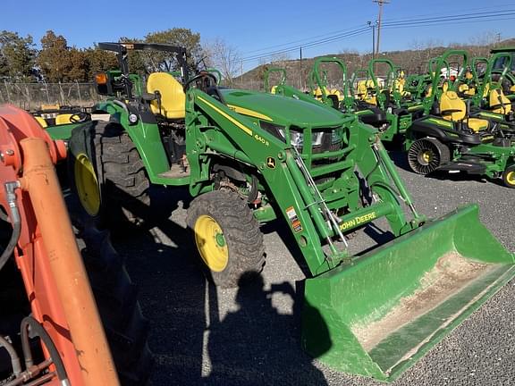 Image of John Deere 4044R equipment image 3