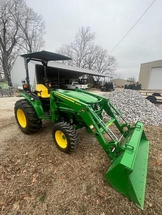 Image of John Deere 4044R equipment image 1