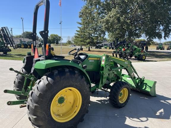 Image of John Deere 4044R equipment image 3