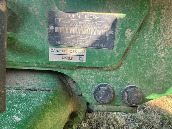 Image of John Deere 4052M equipment image 4