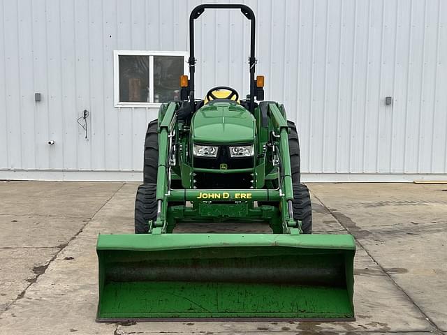 Image of John Deere 4052M equipment image 2