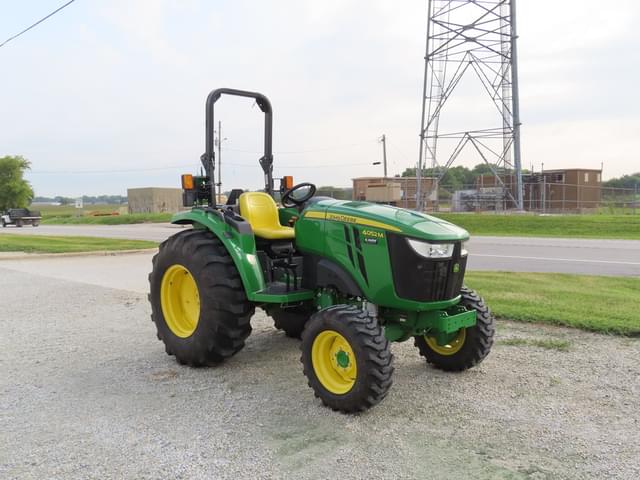 Image of John Deere 4052M equipment image 2