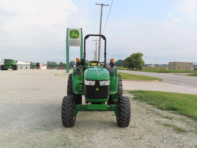 Image of John Deere 4052M equipment image 3
