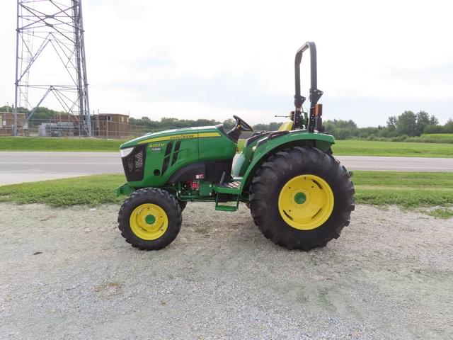 Image of John Deere 4052M equipment image 1