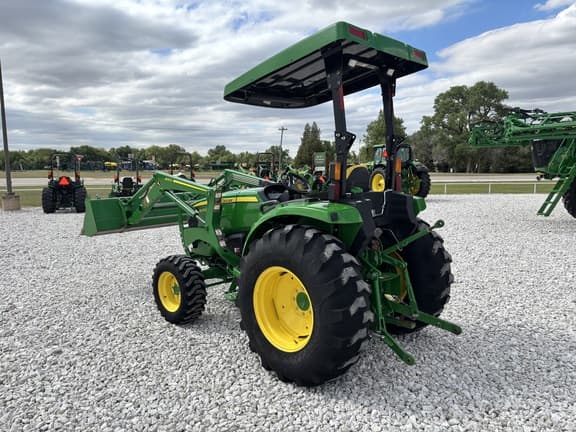 Image of John Deere 4052M equipment image 2