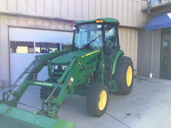 Image of John Deere 4052R Primary image