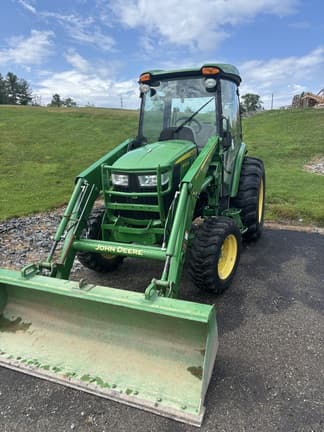 Image of John Deere 4052R equipment image 1