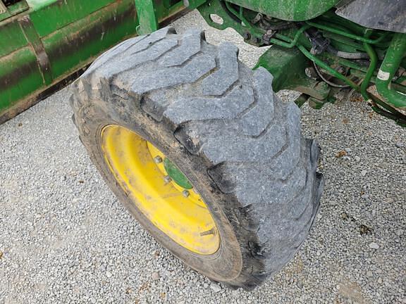 Image of John Deere 4052R equipment image 3