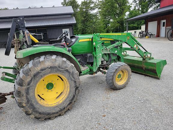Image of John Deere 4052R Primary image