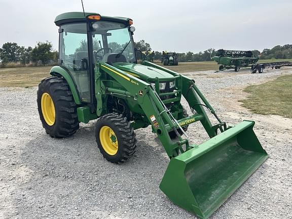 Image of John Deere 4052R equipment image 3