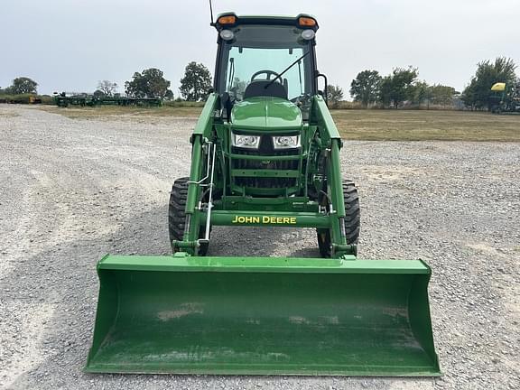 Image of John Deere 4052R equipment image 2