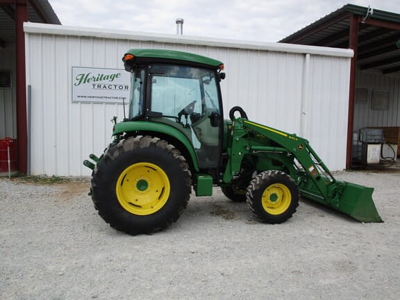 Main image John Deere 4052R