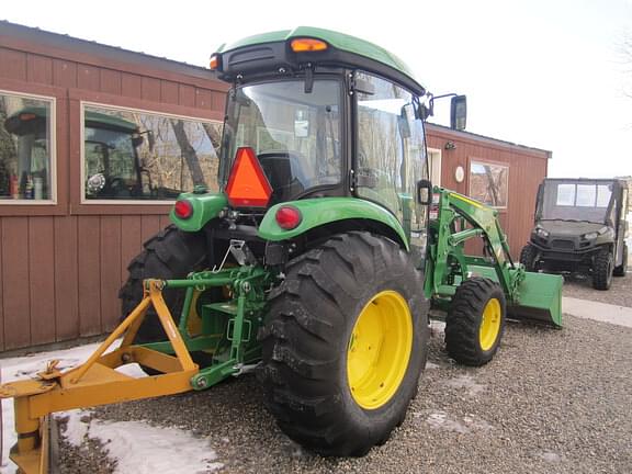 Image of John Deere 4052R equipment image 2