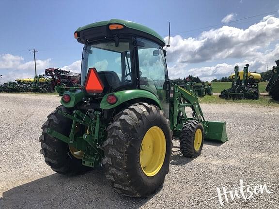 Image of John Deere 4052R equipment image 4