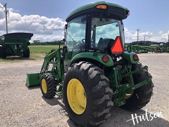Image of John Deere 4052R equipment image 3