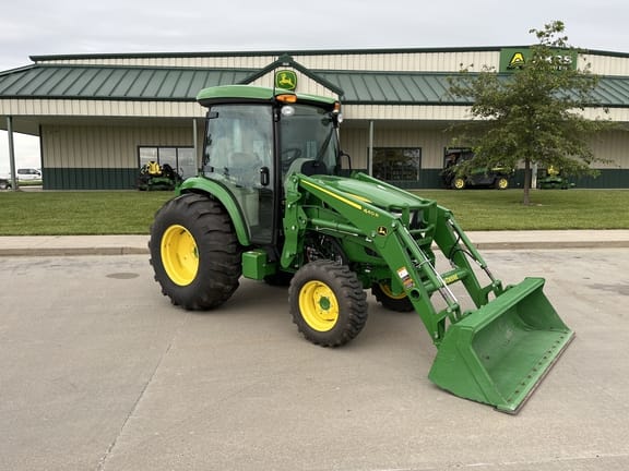 2019 John Deere 4052R Equipment Image0