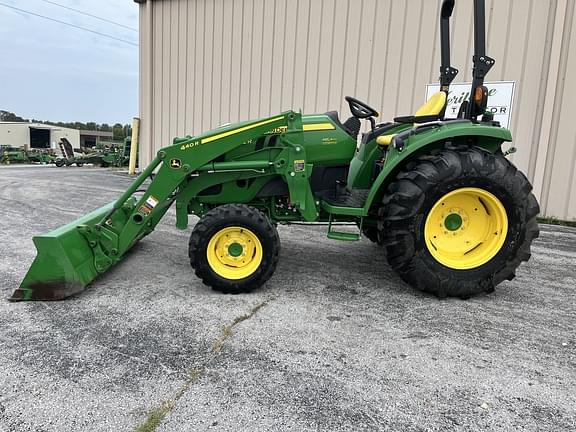 Image of John Deere 4052R equipment image 1