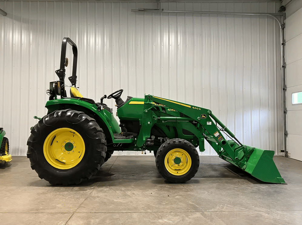 Image of John Deere 4052R Primary Image