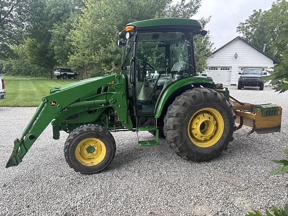 Image of John Deere 4052R equipment image 3