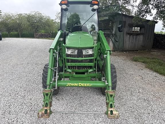 Image of John Deere 4052R equipment image 1