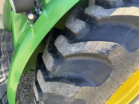 Image of John Deere 4052R equipment image 2
