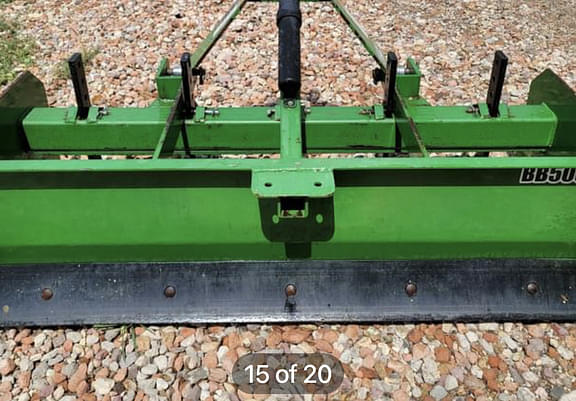 Image of John Deere 4066M equipment image 4