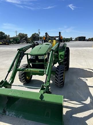 Image of John Deere 4066M equipment image 1