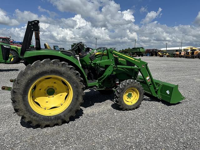 Image of John Deere 4066M equipment image 2