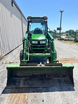 Image of John Deere 4066R equipment image 1