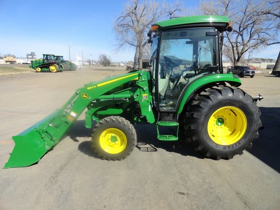 Image of John Deere 4066R equipment image 1