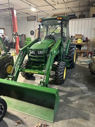 Image of John Deere 4066R equipment image 2