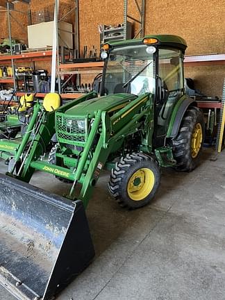 Image of John Deere 4066R equipment image 2