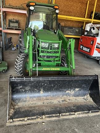 Image of John Deere 4066R equipment image 1