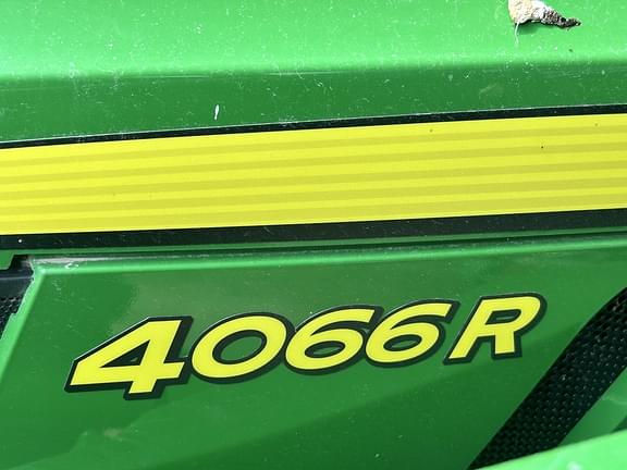 Image of John Deere 4066R equipment image 4