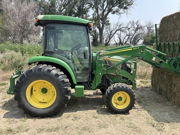 Main image John Deere 4066R